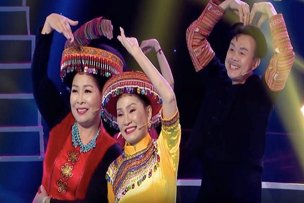 Không thể nhịn cười khi xem Hồng Vân – Hồng Đào – Chí Tài hát ‘Để Mị nói cho mà nghe’