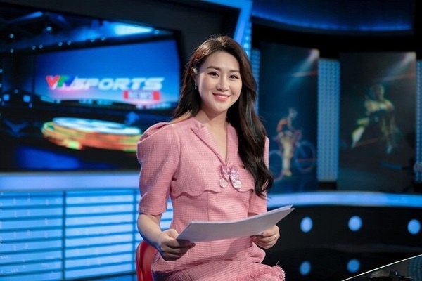 Nữ MC của VTV bất ngờ lấn sân ca hát