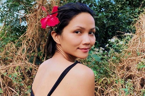 H’Hen Niê bật mí chuyện tình cảm, fans nhanh chóng tìm ra ‘chàng trai bí mật’