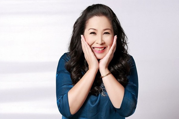 NSND Hồng Vân: ‘Sống là cho đi, chẳng mưu cầu nhận lại’