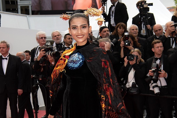 Thêm một mỹ nhân Việt xuất hiện trên thảm đỏ Cannes 2019