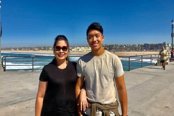 Nét điển trai của con trai NSND Hồng Vân, người vừa trúng tuyển Đại học tại Mỹ