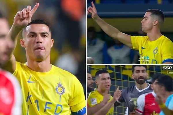 Hành động nghĩa khí của Ronaldo tại sân chơi châu Á