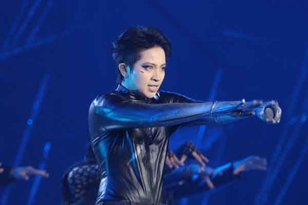 Gil Lê bứt phá chặng gần cuối ‘The Heroes 2022’, được dự đoán là ứng cử viên sáng giá cho ngôi vị quán quân