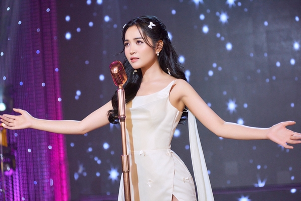 Duyên Quỳnh không áp lực khi làm mới hit của ‘đàn chị’ Hiền Thục