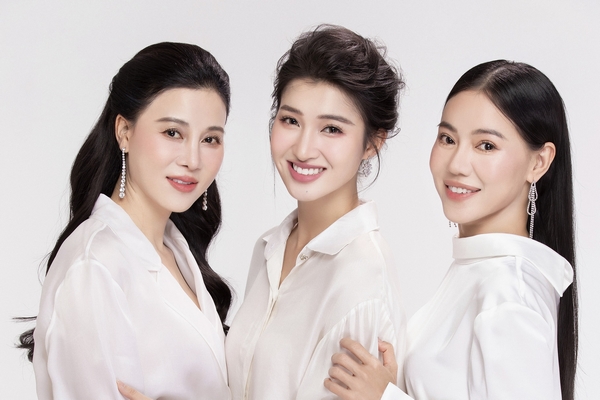 Nhan sắc 2 người mẹ của Á hậu Phương Nhi