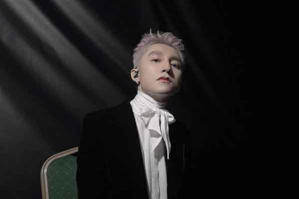 Hóa thân ‘Hoàng tử’, fans liên tục ‘sốc visual’ với diện mạo mới của Sơn Tùng M-TP