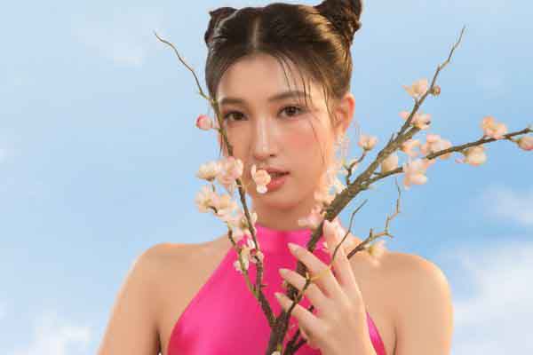 ‘Thần tiên tỷ tỷ’ Phương Nhi cực ngọt ngào trong bộ ảnh Tết 2023