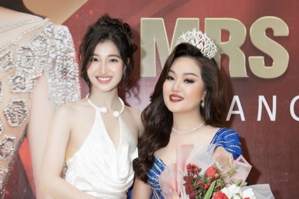 ‘Thần tiên tỷ tỷ’ đọ sắc cùng ‘Bà trùm vương miện’