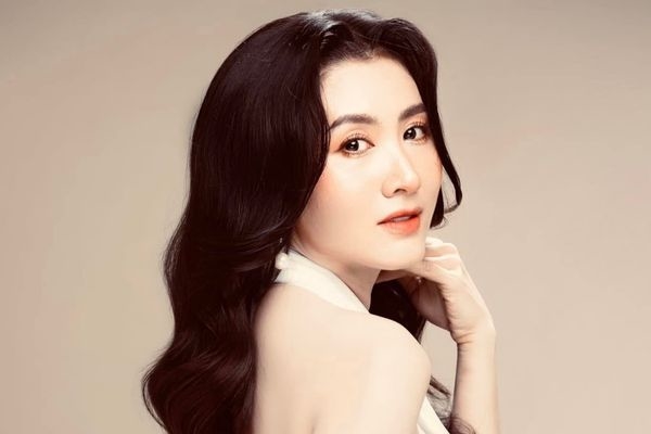 Nguyệt Ánh: ‘Tôi không mắc bệnh ngôi sao vì được dạy dỗ nghiêm khắc’