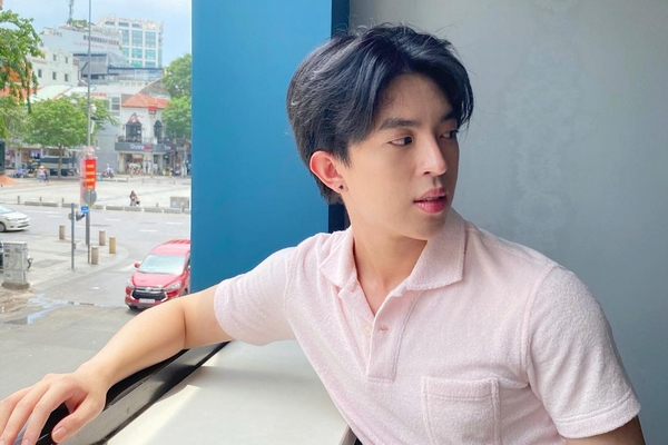 Con trai đẹp như tài tử của Hoa hậu Thu Hoài