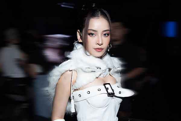 Lê Âu Ngân Anh không ‘lỡ nhịp’ trước những xu hướng thời trang mới