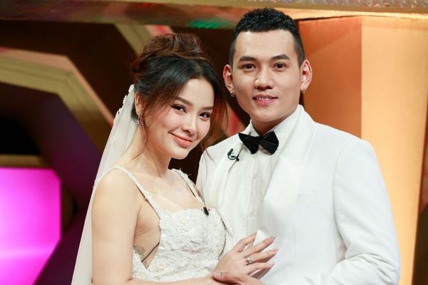 Phương Trinh Jolie tiết lộ các bài ‘test’ trước khi đồng ý quen Lý Bình