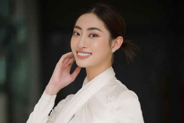 Ngày đầu trở thành Giảng viên đại học, Lương Thùy Linh quyên góp 200 triệu cho quỹ từ thiện của trường