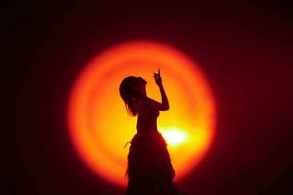 Không phải 15 MV của 16 nghệ sĩ, đây mới là OST chính thức của ‘Hạnh phúc máu’