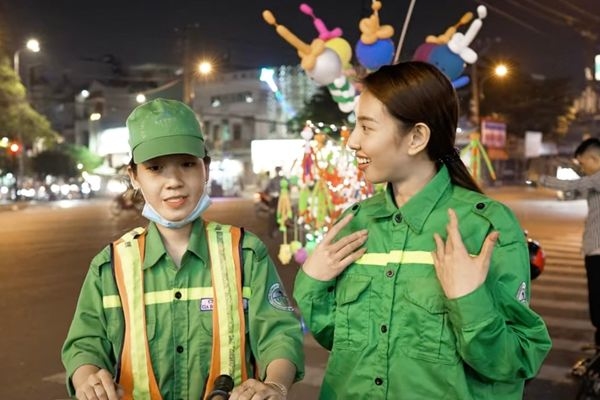 Thùy Tiên hóa lao công trong ‘Đu đêm’