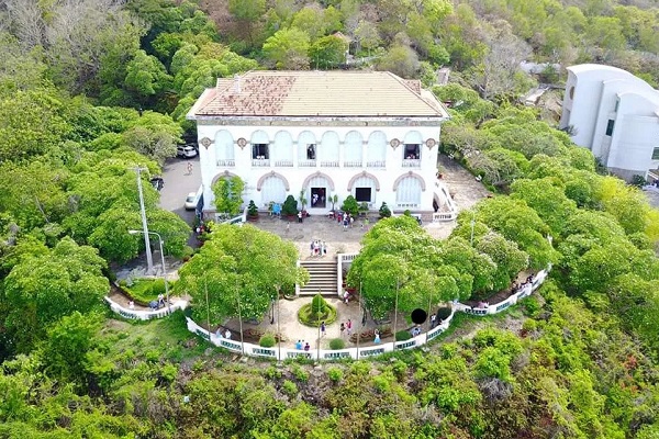 Dấu ấn Pháp giữa lòng thành phố biển