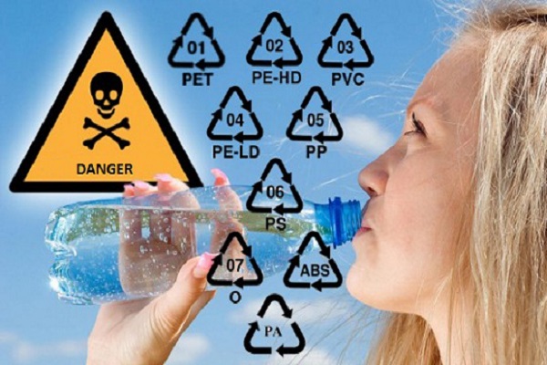 Tuyệt chiêu phân biệt các ký hiệu số trên chai nhựa