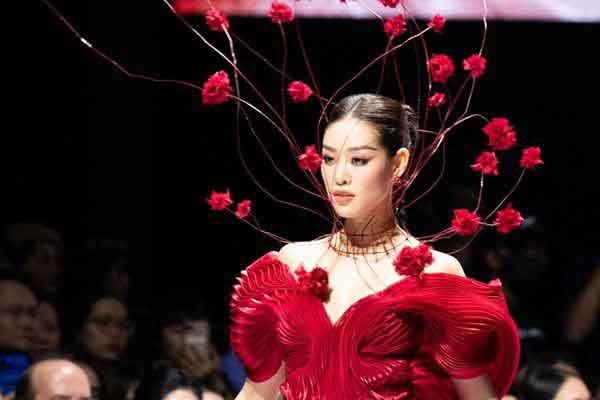 Hoa hậu Khánh Vân đảm nhận vai trò đặc biệt tại ‘Vietnam International Fashion Week 2022’