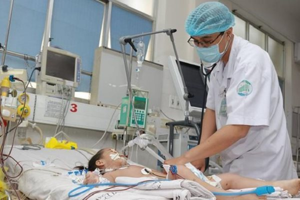 Giám đốc HCDC: Bệnh tay chân miệng và sốt xuất huyết có nguy cơ bùng phát thành dịch