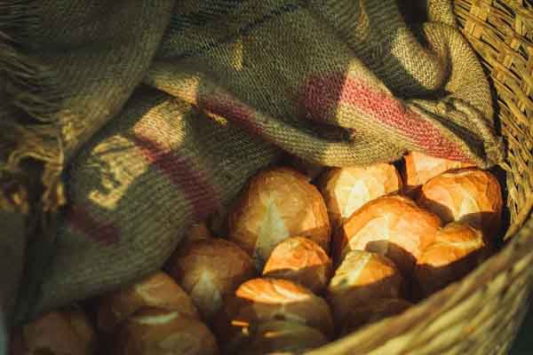 Bánh mì Sài Gòn và bánh mì Hà Nội có gì khác nhau?