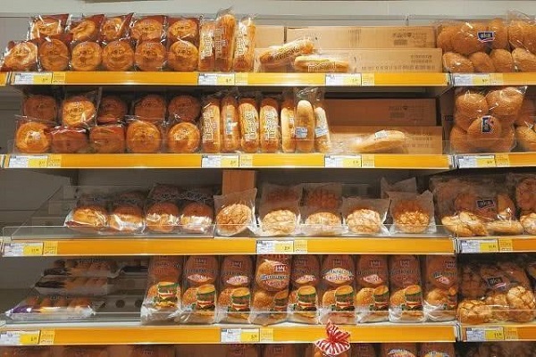 Nuôi con nhỏ nên tránh ba thực phẩm sau trong bữa ăn