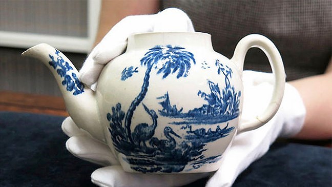 Giá trị thực của chiếc ấm huyền thoại