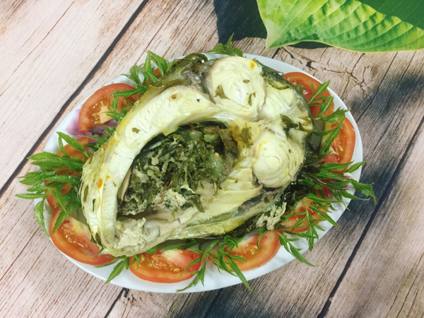 Cá trắm hấp ngải cứu
