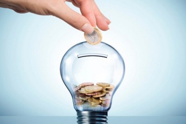 8 việc tưởng ‘vô hại’ nhưng lại rất lãng phí điện