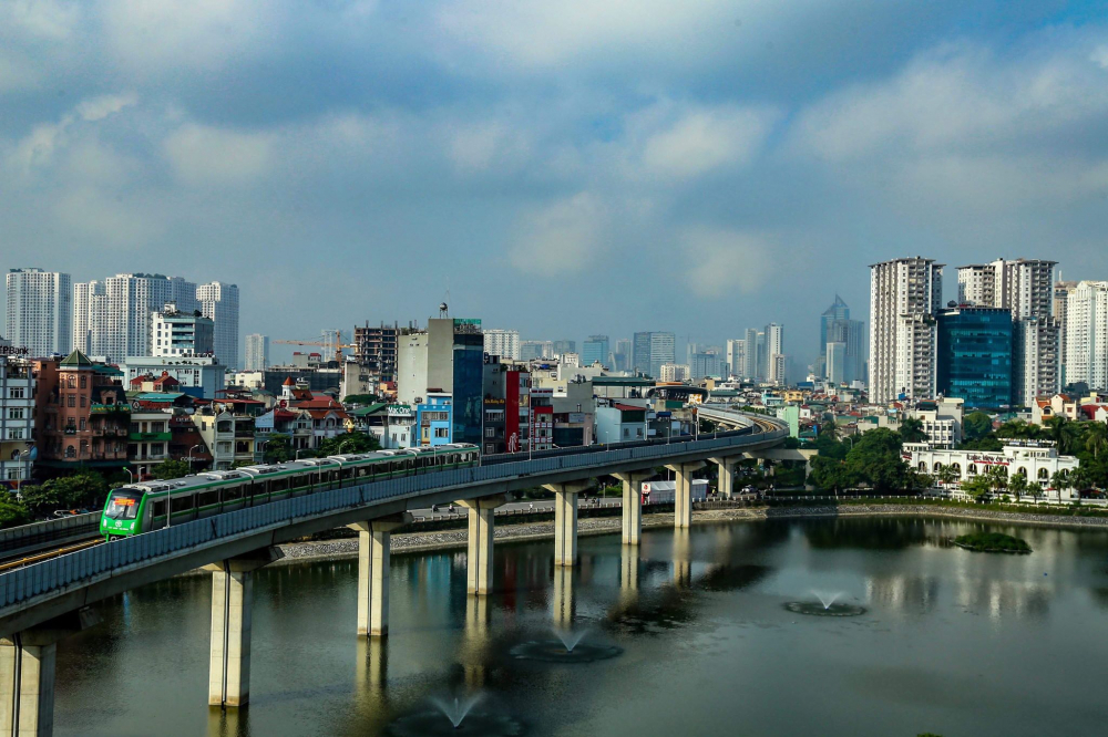 Những hình ảnh đầu tiên đoàn tàu Cát Linh-Hà Đông trong ngày chạy thử