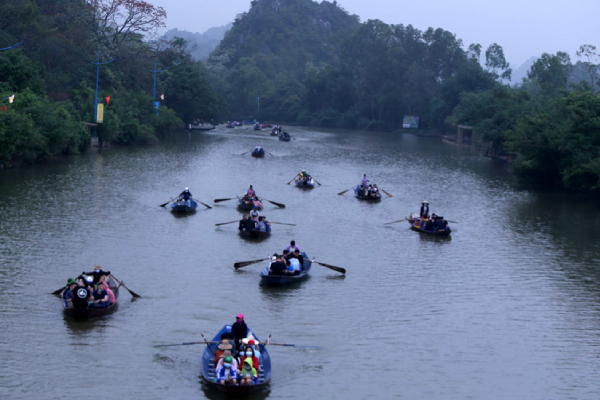 Ngành du lịch nhiều địa phương thắng lớn trong dịp lễ