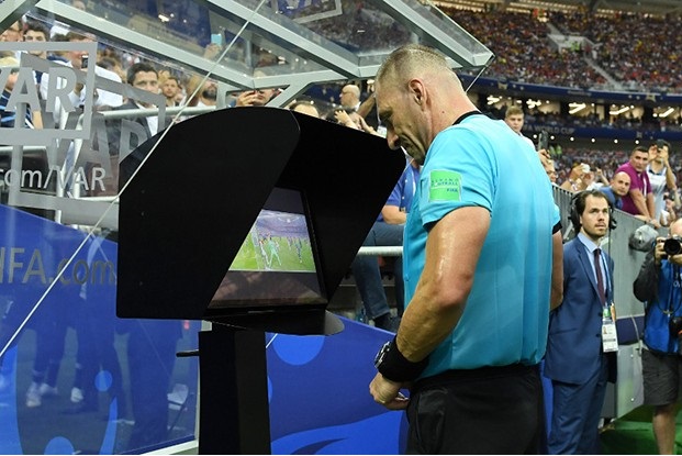 Vì sao công nghệ V.A.R không được đồng loạt triển khai tại các trận đấu của Asian Cup 2019?