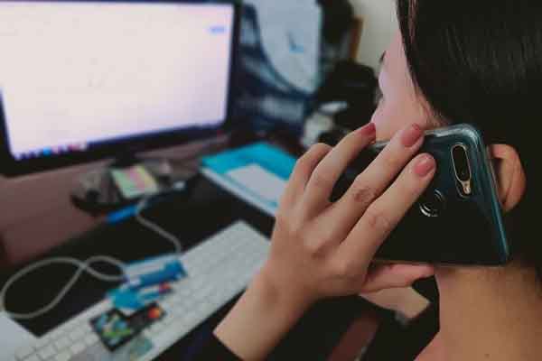 Những cuộc gọi trị giá tiền tỷ