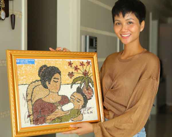 Cuộc sống của H’Hen Niê trong căn hộ là phần thưởng dành cho Hoa hậu