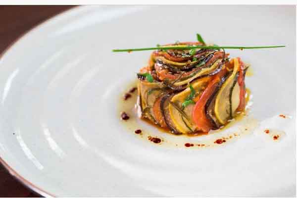 Bạn còn nhớ món Ratatouille trong bộ phim hoạt hình Chú chuột đầu bếp?