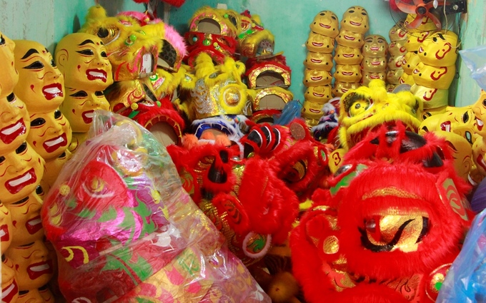 Mùa trung thu đến, xôn xao không khí làm đầu lân