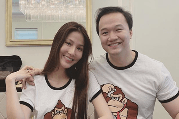 Diễm My tiều tụy đến xót xa sau khi mẹ qua đời