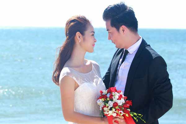 Sự thật chuyện Diệp Bảo Ngọc bí mật chụp ảnh cưới