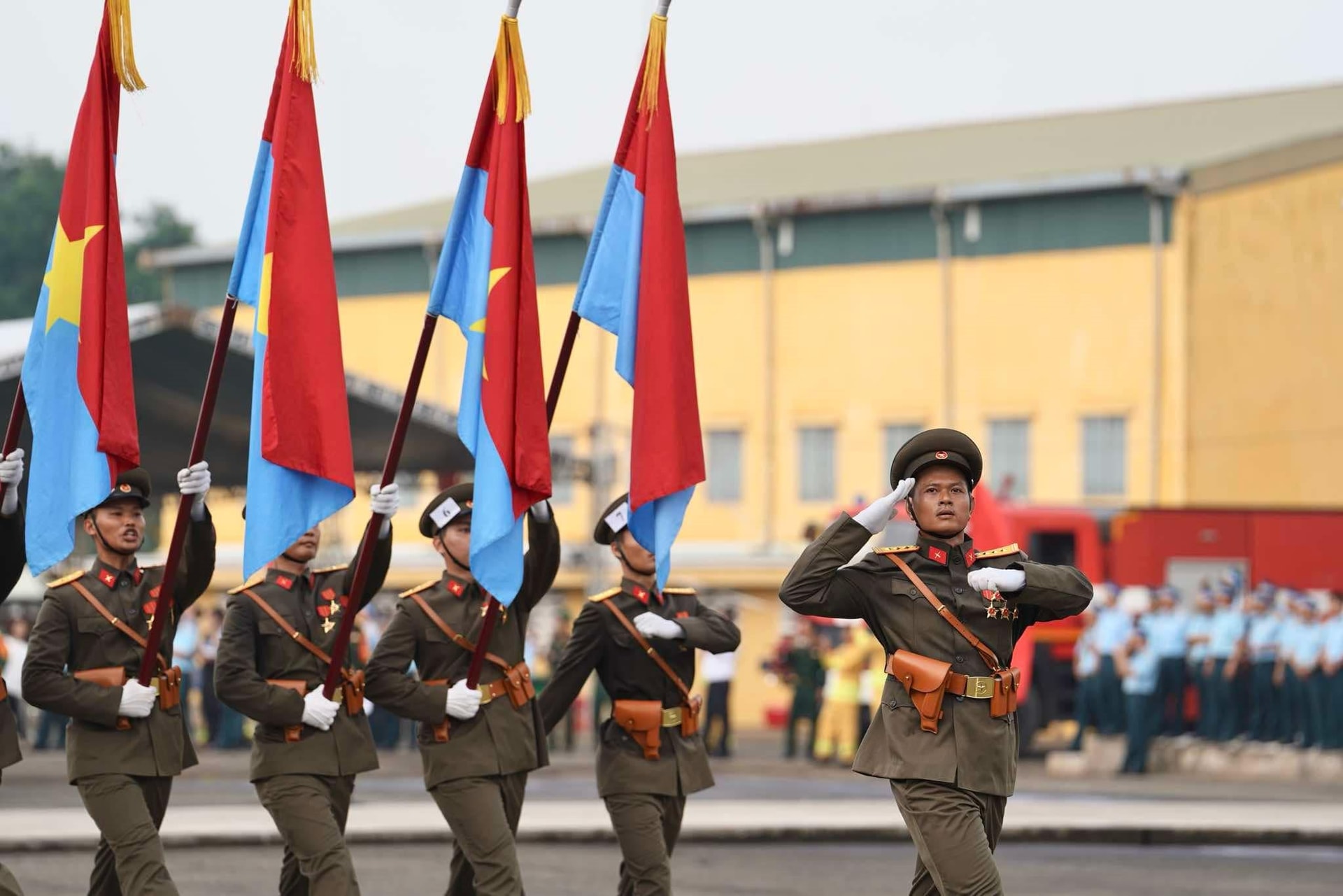 Phát huy phẩm chất ‘bộ đội cụ Hồ’ trong việc thực hiện chủ trương lớn của dân tộc