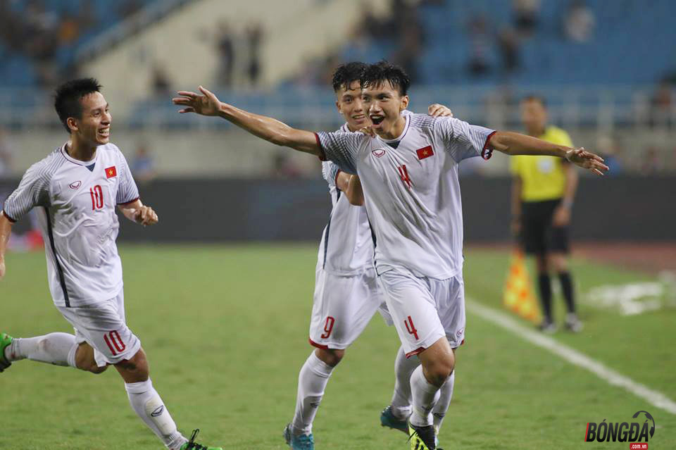 Đoàn Văn Hậu có thể chơi cùng đội U.19 VIệt Nam từ trận tứ kết