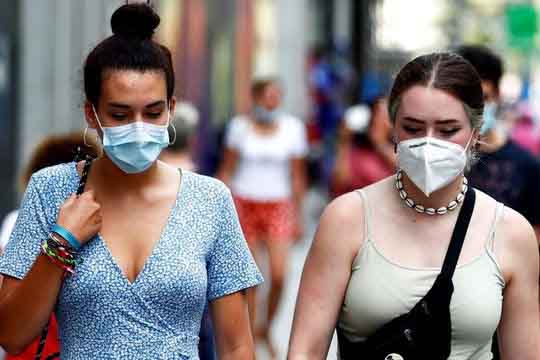 Châu Âu sẽ đón kỳ Giáng sinh kỳ lạ nhất lịch sử vì COVID-19