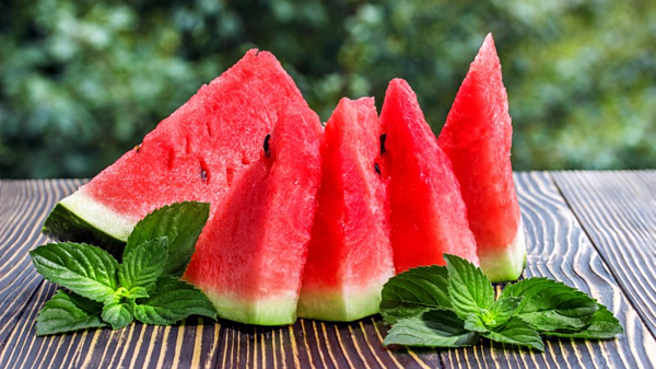 Ăn gì để cân bằng cơ thể sau tết?