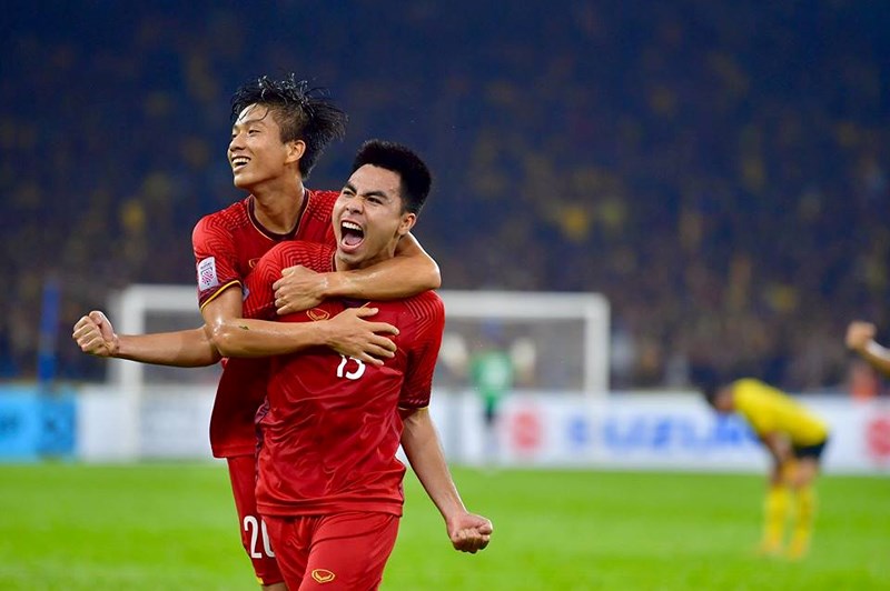 Hoà 2-2, thầy trò HLV Park Hang-seo rời Malaysia trong tiếc nuối