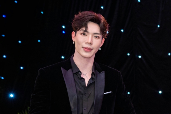 Erik: ‘Tôi tự gặm nhấm nỗi buồn khi đọc các bình luận tiêu cực’