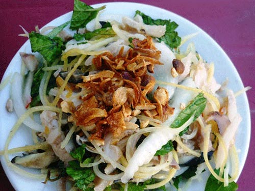 Khai vị ngon với món gỏi ốc dai giòn