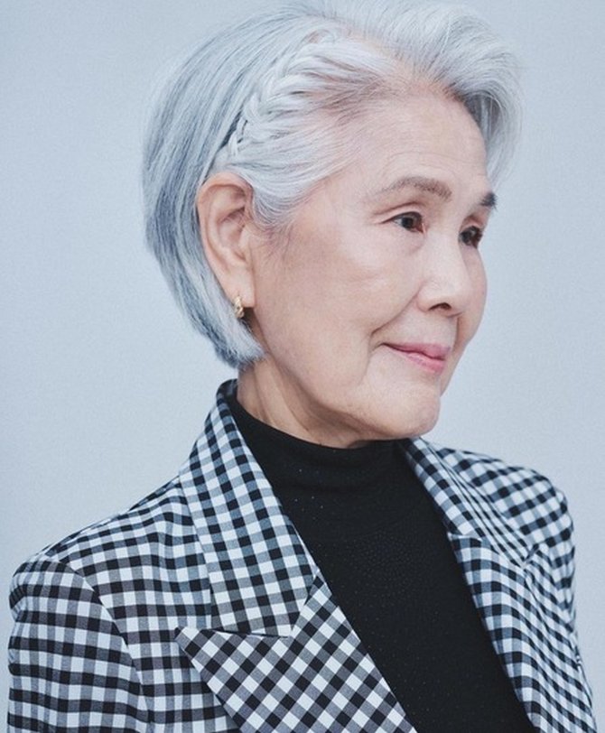 Thí sinh 80 tuổi gây bất ngờ tại Hoa hậu Hoàn vũ Hàn Quốc