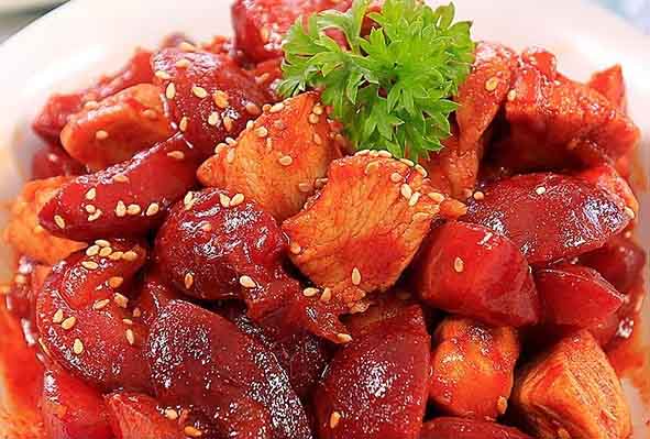 Lạ miệng món gà xào mận chua ngọt