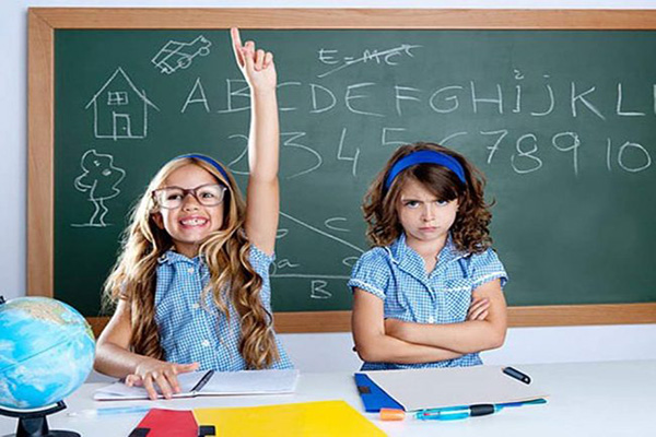 Cha mẹ có thể giúp trẻ giỏi tiếng Anh tại nhà với những cách đơn giản sau