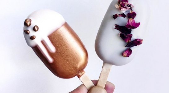 Những chiếc bánh cake pops Noel gây ‘bão’ trên Instagram