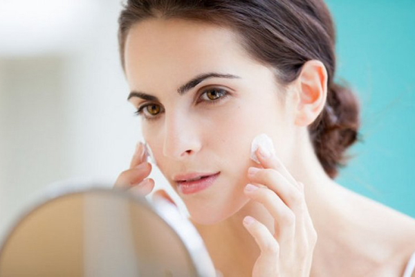 6 thói quen trong mùa đông khiến da khô càng thêm khô